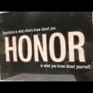 Meet your Posher, Etta